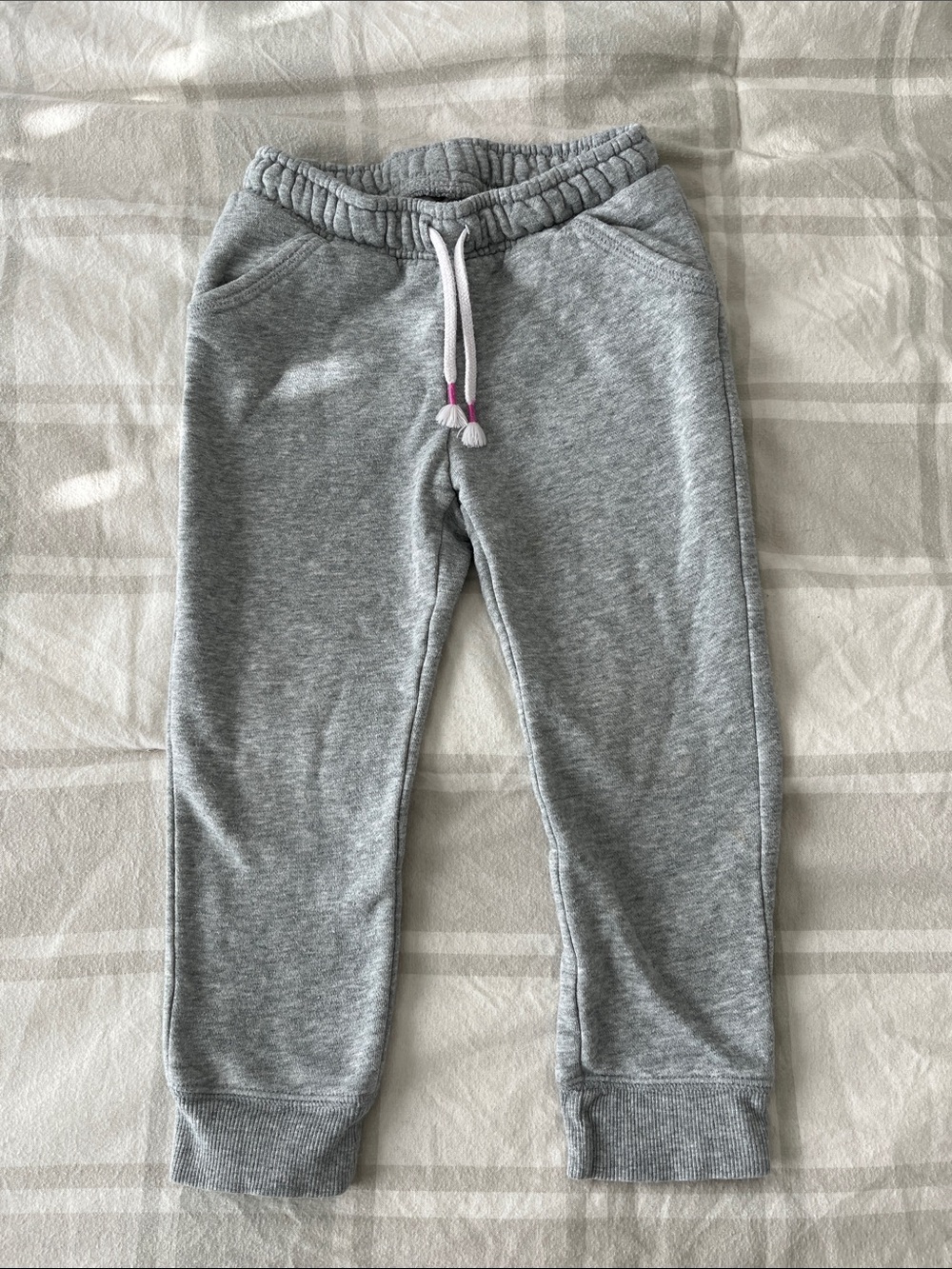 Grey Jogger Sweatpants with Drawstring and pockets